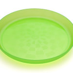 Зеленая пластиковая тарелка